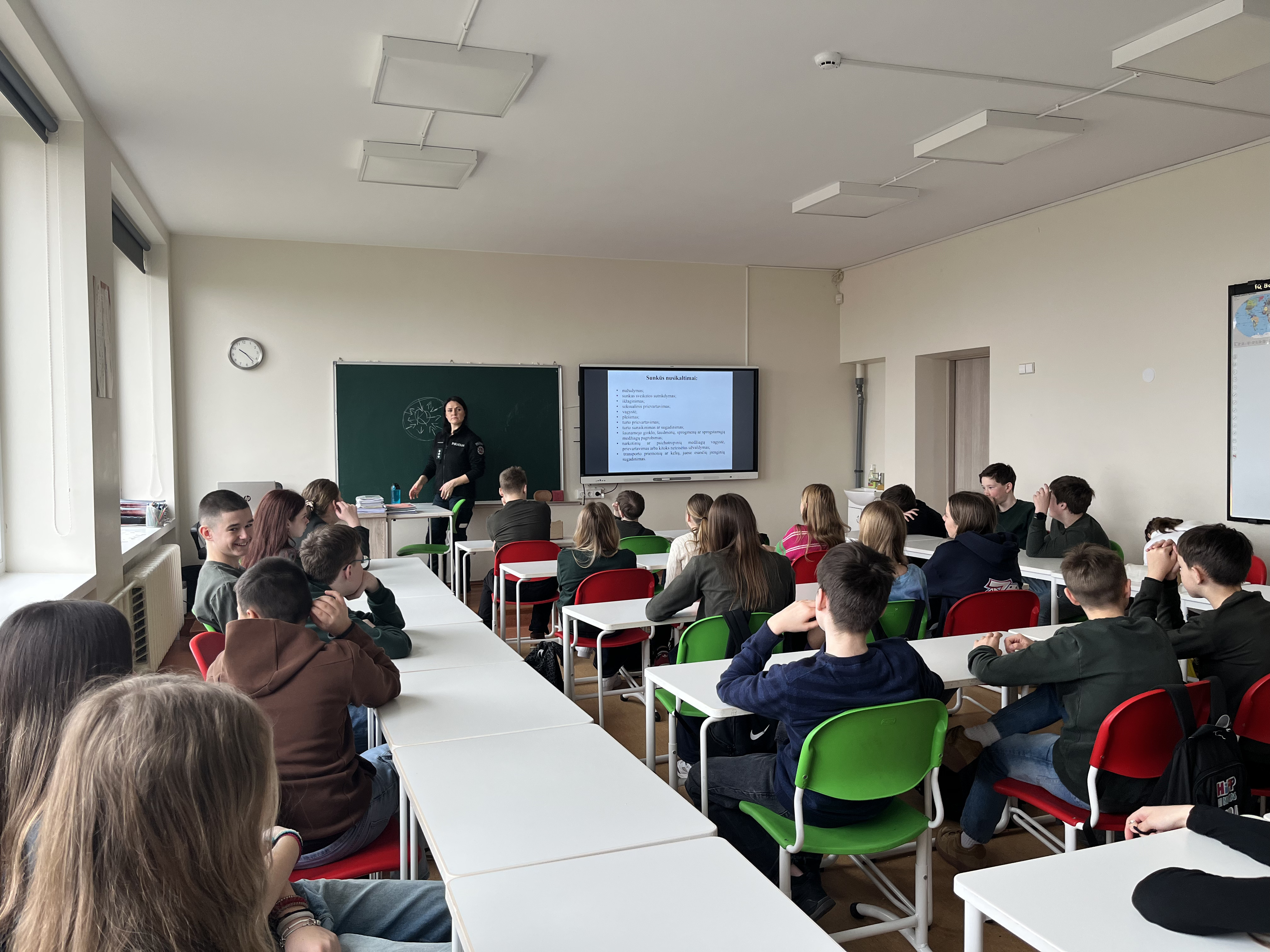 Policijos pareigūnių prevencinės paskaitos mokiniams
